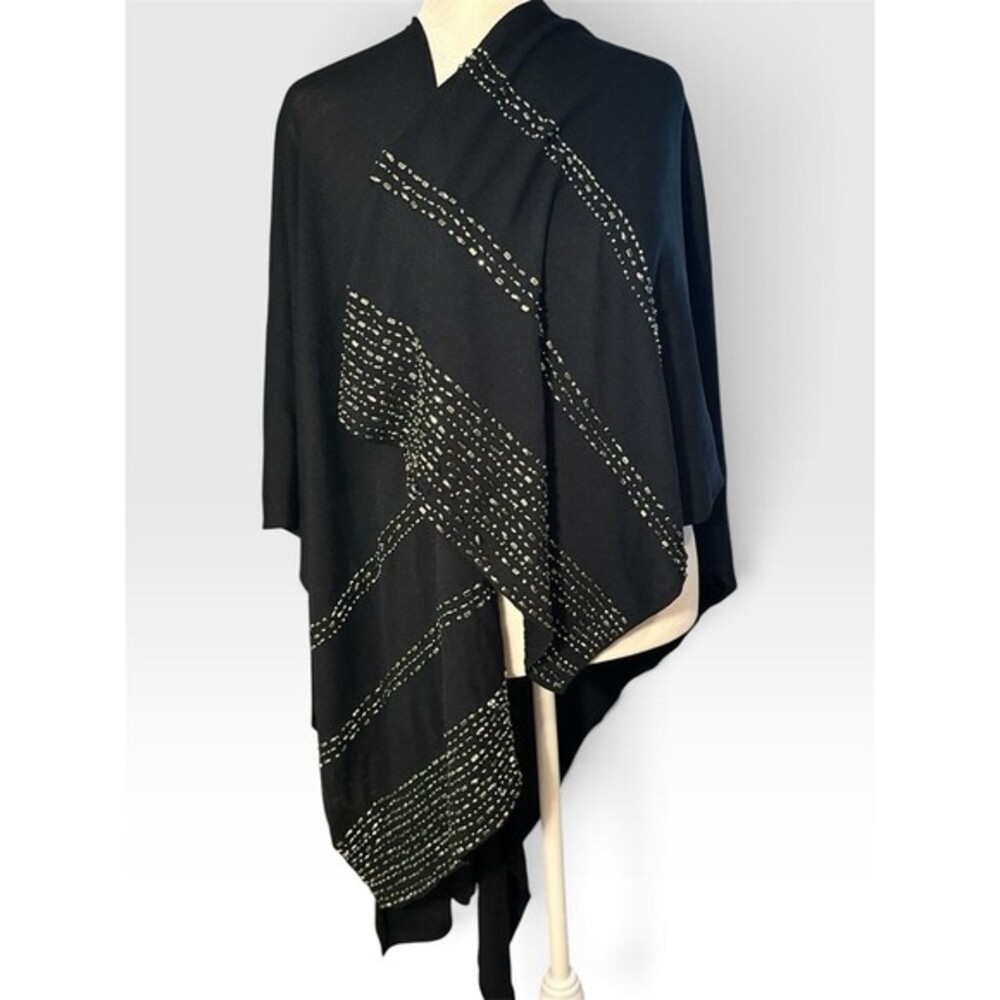 Chicos shimmering Ruana Shawl Black & Silvertone Metallic Beads Glamour Formal